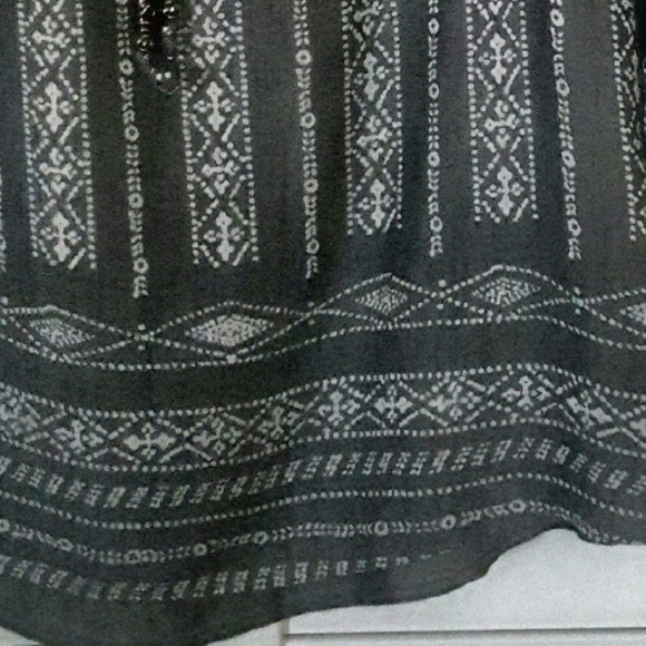 🍃🌿Boho Style Blouse🌿🍃 - Picture 3 of 4